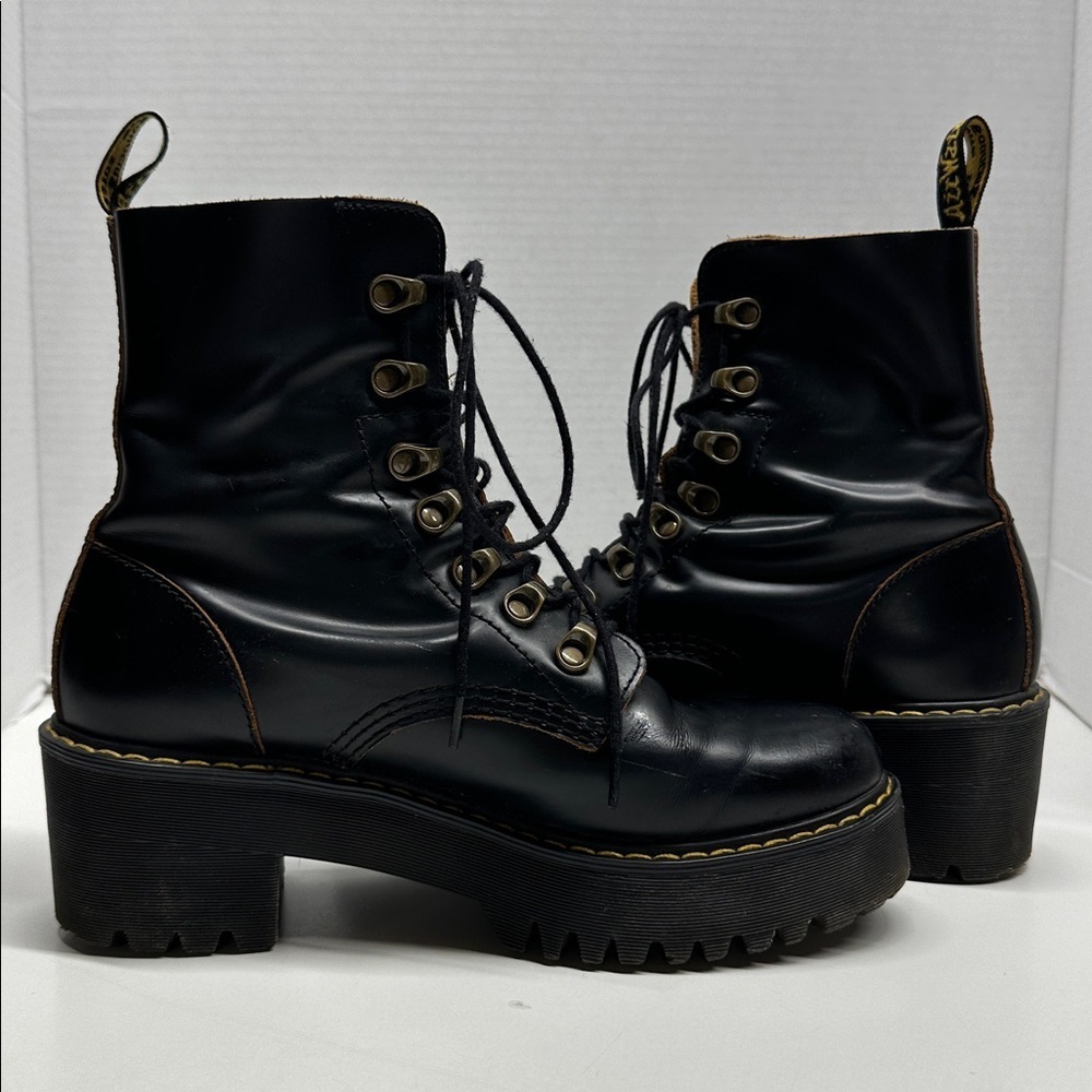 Dr Martens Leona Heeled Boots Lace Up Combat Vintage Smooth Leather Black Size 8